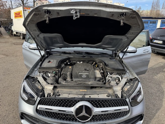 MERCEDES-BENZ GLC 300 1991 ccm / 211 KM
