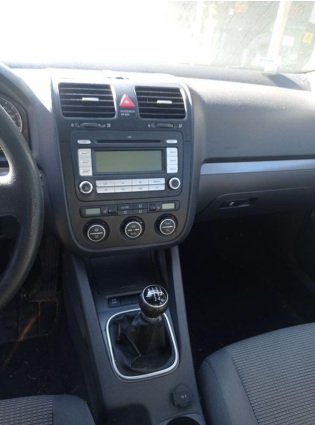 VOLKSWAGEN JETTA 1595 ccm / 102 KM